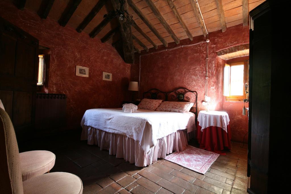 Agriturismo La Pieve Pelago Room photo